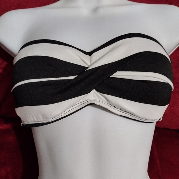 MOSSIMO Strapless bikini‎ top - Picture 1 of 6